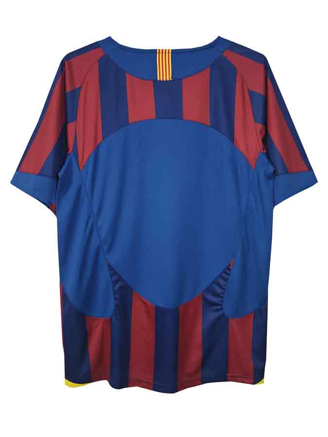 Barcelona-Home-Retro-Jersey-05-06-Season-Back.jpg