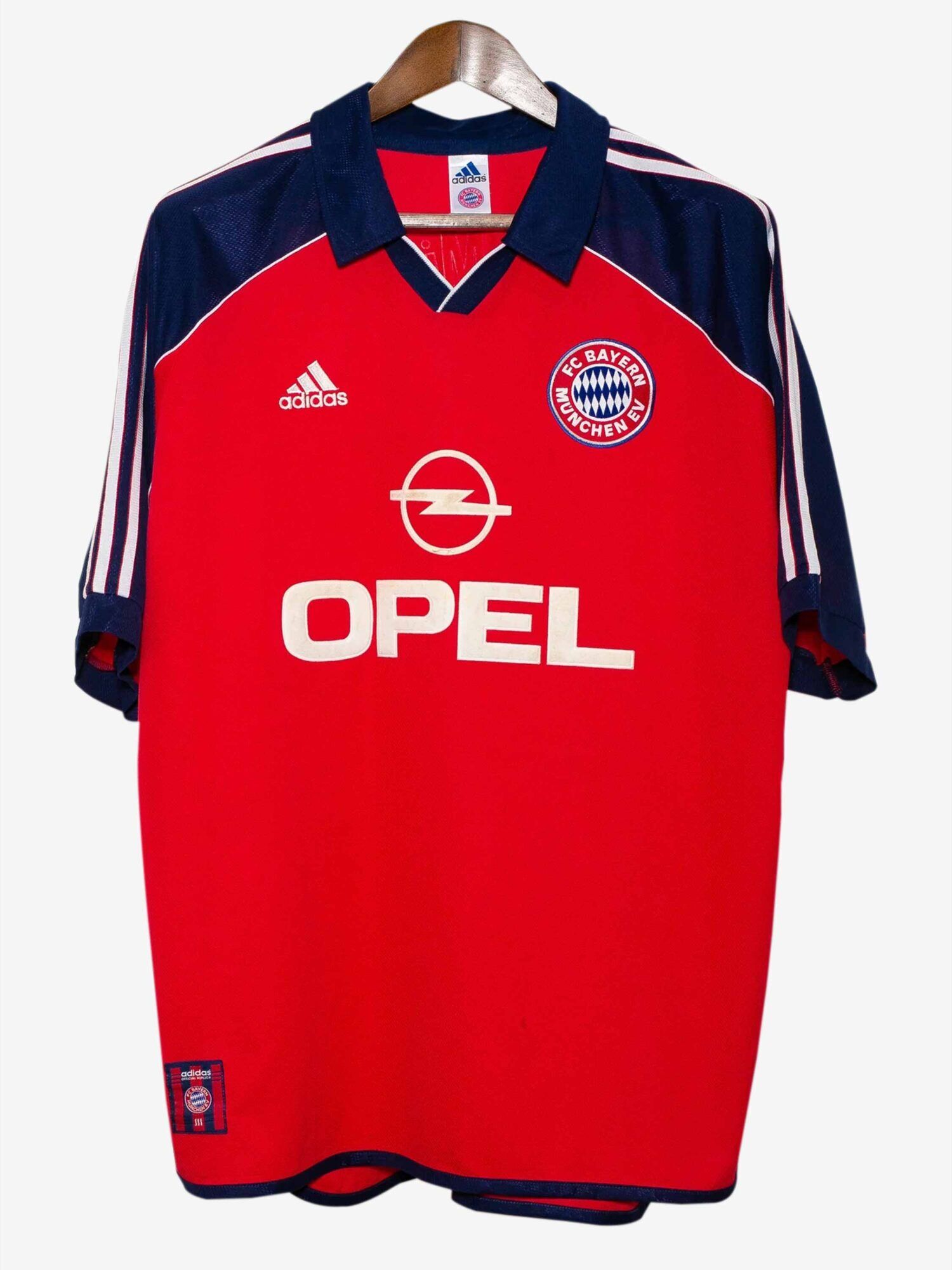 Bayern-Munich-Home-Retro-Jersey-2000-2001-Season-scaled-1.jpg
