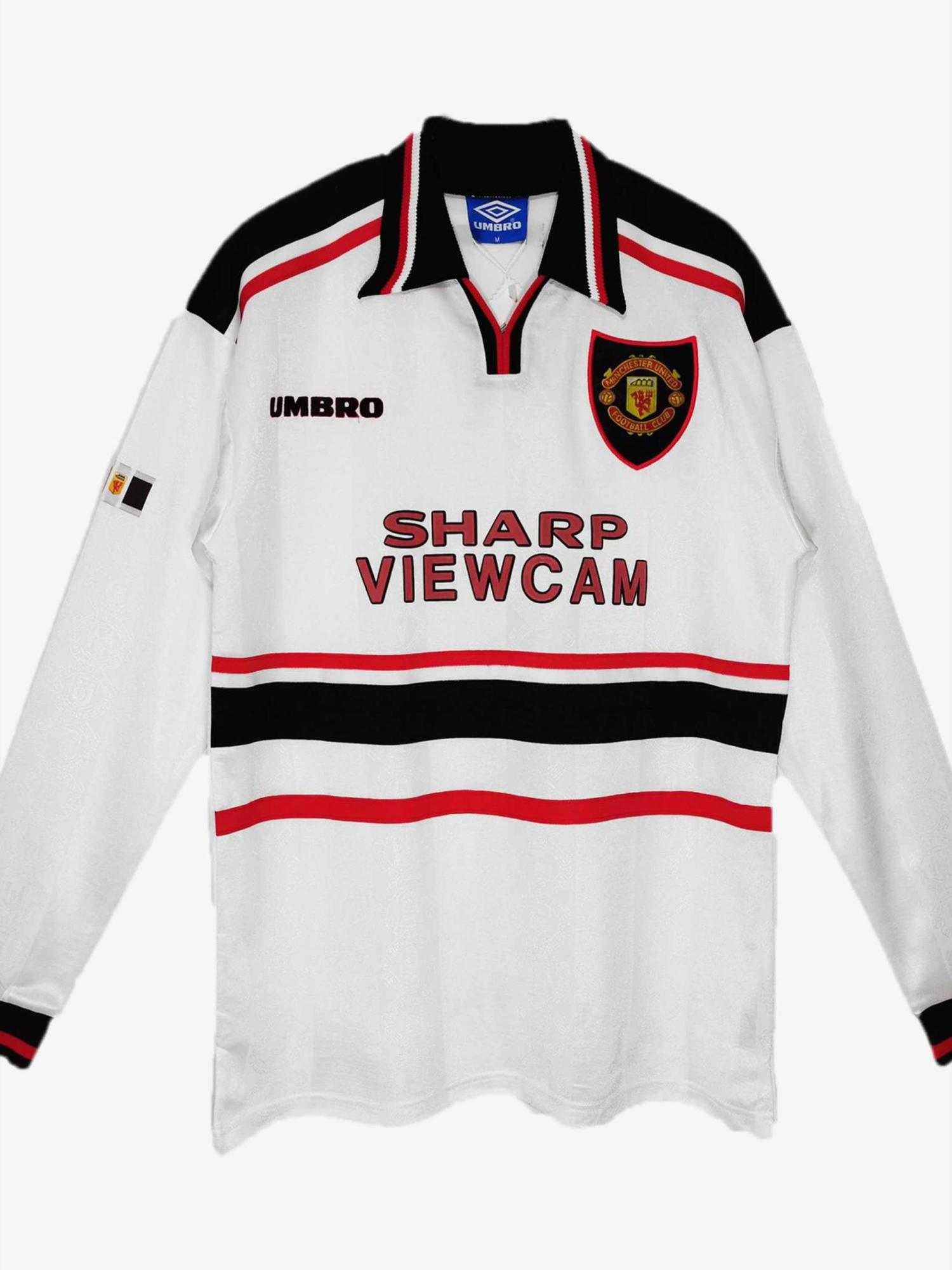 Manchester-United-Away-1997-99-Long-Sleeves-Retro-Jersey-scaled-scaled-1.jpg